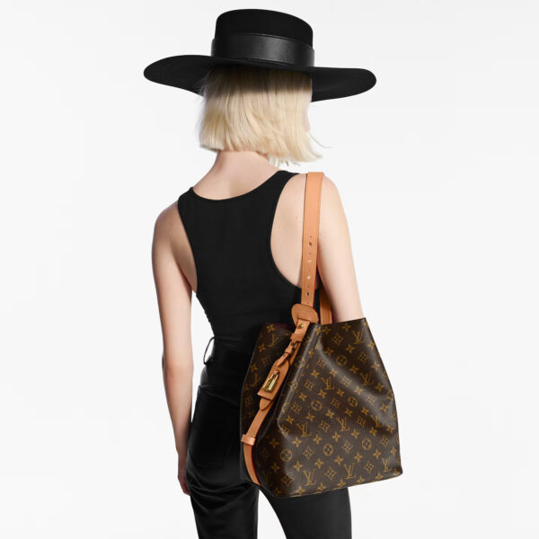 Louis Vuitton M12926 All In GM